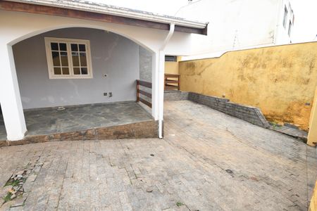 Casa à venda com 350m², 4 quartos e 6 vagasGaragem Fundos