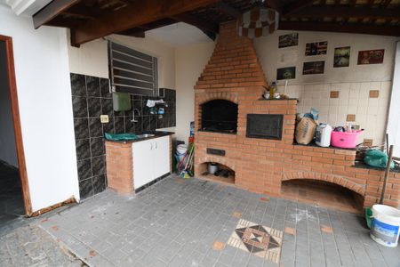 Casa à venda com 350m², 4 quartos e 6 vagasChurrasqueira
