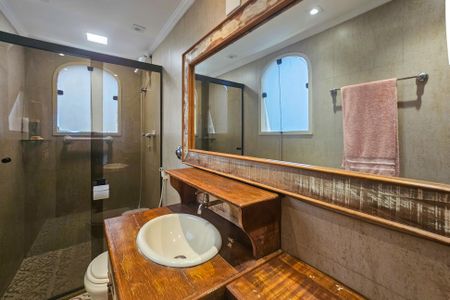 Apartamento para alugar com 102m², 3 quartos e 2 vagas Apartamento para alugar com 102m², 3 quartos e 2 vagasBanheiro da suíte