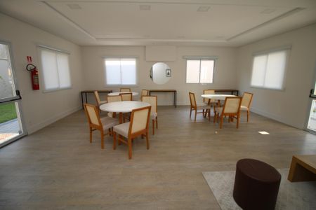 Apartamento para alugar com 41m², 2 quartos e sem vagaÁrea comum - Salão de festas