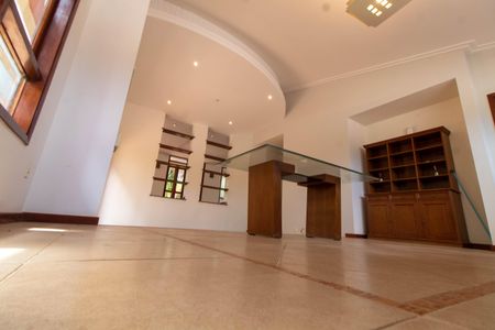 Casa de condomínio à venda com 370m², 4 quartos e 3 vagas Casa de condomínio à venda com 370m², 4 quartos e 3 vagasCopa