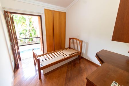 Casa de condomínio à venda com 370m², 4 quartos e 3 vagas Casa de condomínio à venda com 370m², 4 quartos e 3 vagasQuarto 1