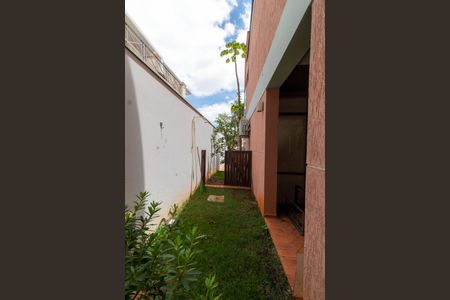 Casa de condomínio à venda com 370m², 4 quartos e 3 vagas Casa de condomínio à venda com 370m², 4 quartos e 3 vagasÁrea comum