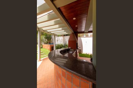 Casa de condomínio à venda com 370m², 4 quartos e 3 vagas Casa de condomínio à venda com 370m², 4 quartos e 3 vagasÁrea comum