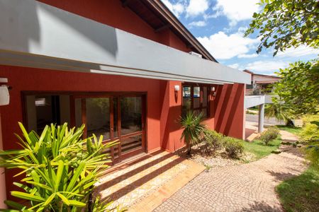 Casa de condomínio à venda com 370m², 4 quartos e 3 vagas Casa de condomínio à venda com 370m², 4 quartos e 3 vagasÁrea comum