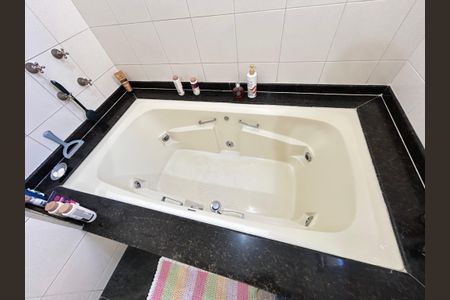 Casa para alugar com 200m², 3 quartos e 2 vagas Casa para alugar com 200m², 3 quartos e 2 vagasBanheiro da Suíte 1