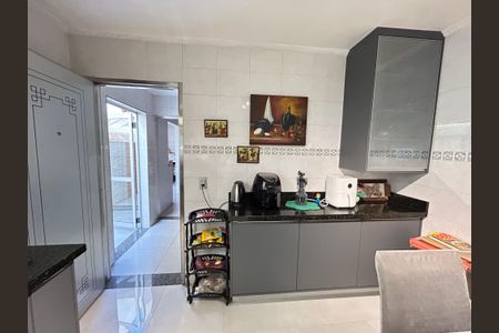 Casa para alugar com 200m², 3 quartos e 2 vagas Casa para alugar com 200m², 3 quartos e 2 vagasCozinha