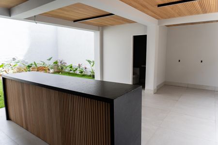 Casa à venda com 360m², 5 quartos e 4 vagasEspaço Gourmet