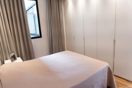 Casa à venda com 360m², 5 quartos e 4 vagasSuíte 2