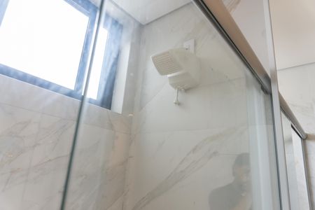 Casa à venda com 360m², 5 quartos e 4 vagasSuíte 2 - Banheiro Detalhe