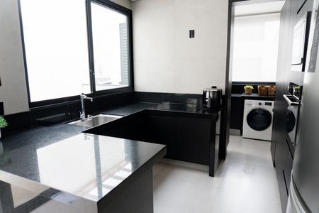 Casa à venda com 360m², 5 quartos e 4 vagasCozinha 1