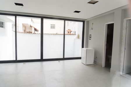 Casa à venda com 360m², 5 quartos e 4 vagasEscritório