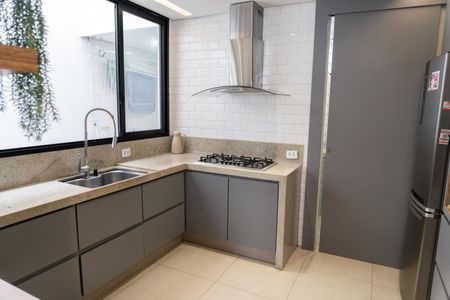 Casa à venda com 360m², 5 quartos e 4 vagasCozinha 2