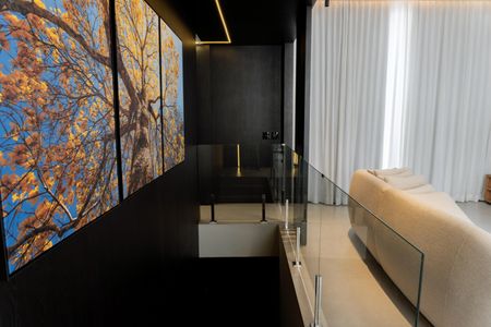 Casa à venda com 360m², 5 quartos e 4 vagasSala 1 - Escada