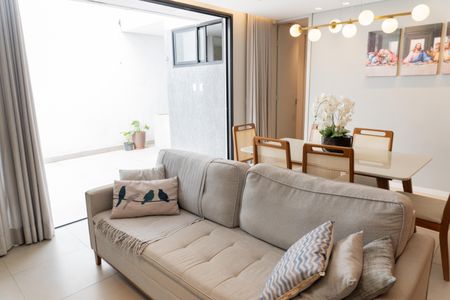 Casa à venda com 360m², 5 quartos e 4 vagasSala 2