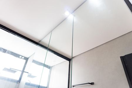 Casa à venda com 360m², 5 quartos e 4 vagasBanheiro 1 - Detalhe Armário