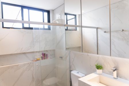 Casa à venda com 360m², 5 quartos e 4 vagasSuíte 2 - Banheiro