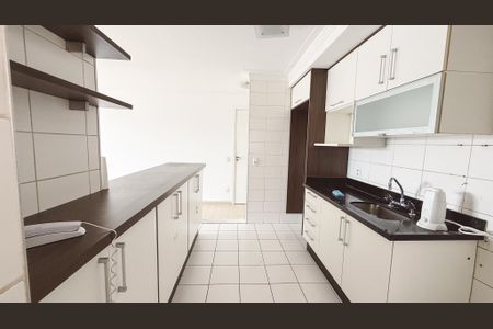 Apartamento para alugar com 110m², 4 quartos e 2 vagas Apartamento para alugar com 110m², 4 quartos e 2 vagasCozinha