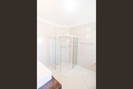 Apartamento para alugar com 480m², 4 quartos e 3 vagas Apartamento para alugar com 480m², 4 quartos e 3 vagasBanheiro da Suíte