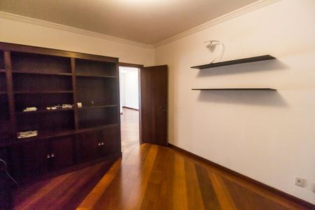 Apartamento para alugar com 480m², 4 quartos e 3 vagas Apartamento para alugar com 480m², 4 quartos e 3 vagasEscritório
