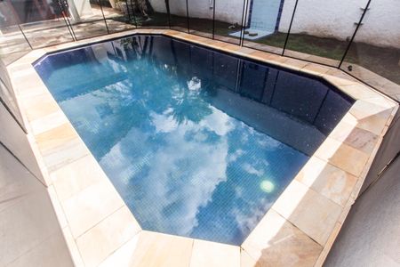 Apartamento para alugar com 480m², 4 quartos e 3 vagas Apartamento para alugar com 480m², 4 quartos e 3 vagasPiscina