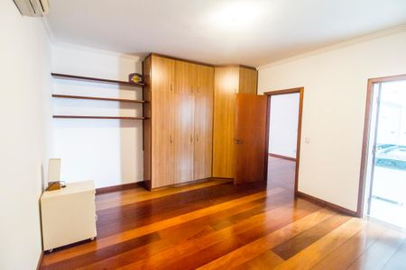 Apartamento para alugar com 480m², 4 quartos e 3 vagas Apartamento para alugar com 480m², 4 quartos e 3 vagasSuíte 4