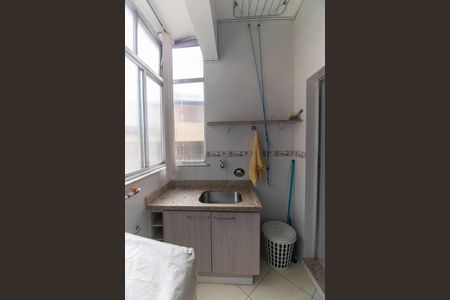 Apartamento à venda com 90m², 3 quartos e 1 vaga Apartamento à venda com 90m², 3 quartos e 1 vagaCozinha e Área de Serviço
