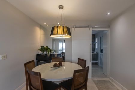 Apartamento à venda com 125m², 3 quartos e 3 vagasSala