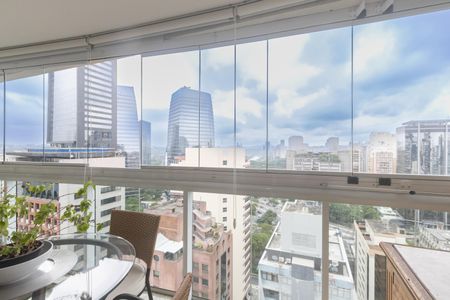 Apartamento à venda com 125m², 3 quartos e 3 vagasVaranda da Sala