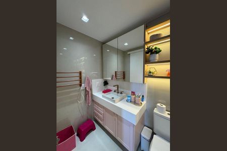 Apartamento para alugar com 123m², 3 quartos e 1 vaga