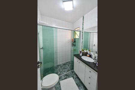 Casa à venda com 142m², 2 quartos e sem vagaBanheiro da suíte