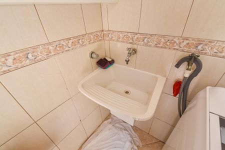 Casa à venda com 142m², 2 quartos e sem vagaÁrea de serviço