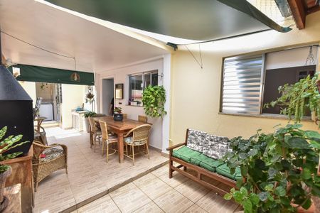 Casa à venda com 142m², 2 quartos e sem vagaÁrea gourmet