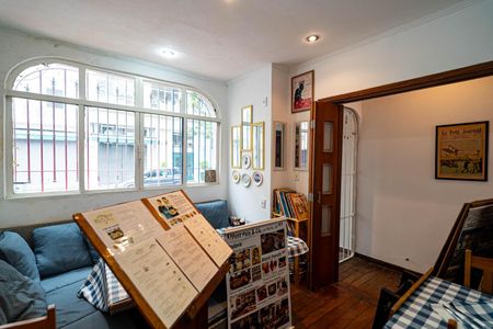 Sala de casa à venda com 2 quartos, 99m² em Bela Vista, São Paulo