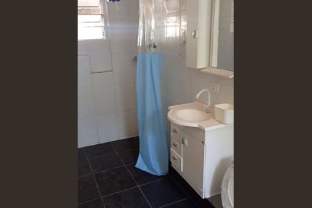 Casa à venda com 150m², 5 quartos e 2 vagas Casa à venda com 150m², 5 quartos e 2 vagasBanheiro