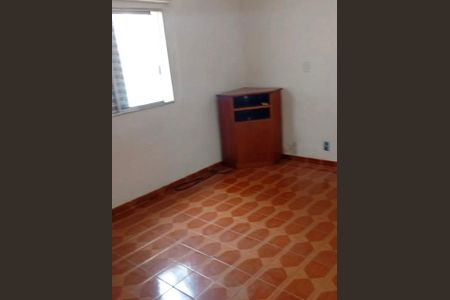 Casa à venda com 150m², 5 quartos e 2 vagas Casa à venda com 150m², 5 quartos e 2 vagasQuarto
