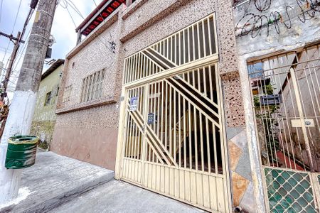 Casa à venda com 180m², 3 quartos e 1 vagaFachada com Plaquinha