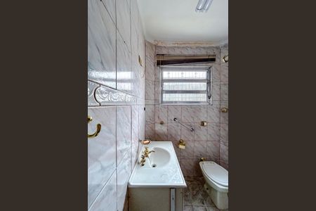 Casa à venda com 180m², 3 quartos e 1 vagaBanheiro