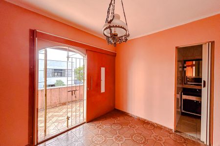 Casa à venda com 180m², 3 quartos e 1 vagaSuíte