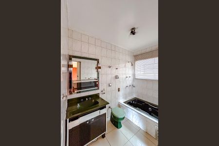 Casa à venda com 180m², 3 quartos e 1 vagaBanheiro da Suíte