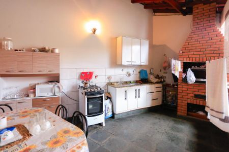 Casa à venda com 410m², 4 quartos e 6 vagas