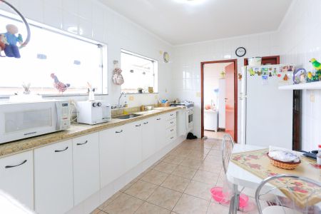 Casa à venda com 410m², 4 quartos e 6 vagas