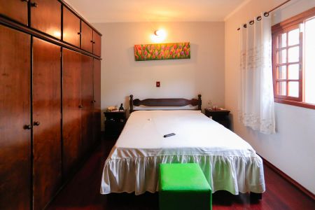 Casa à venda com 410m², 4 quartos e 6 vagas