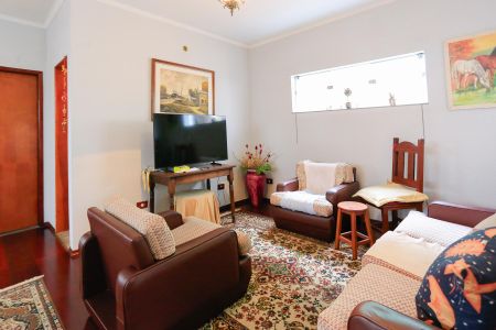 Casa à venda com 410m², 4 quartos e 6 vagas