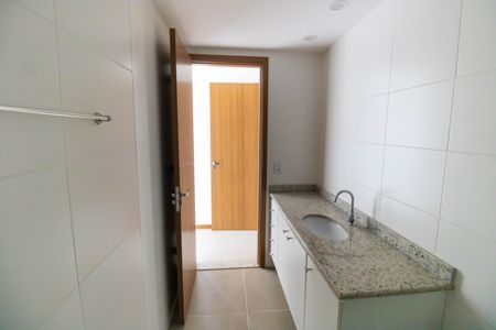 Apartamento à venda com 82m², 2 quartos e 1 vagaBanheiro da Suíte