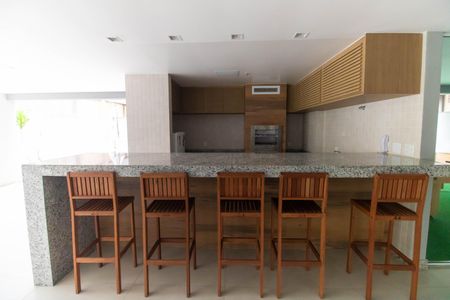 Apartamento à venda com 82m², 2 quartos e 1 vagaÁrea comum