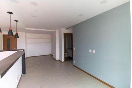 Apartamento à venda com 82m², 2 quartos e 1 vagaSala