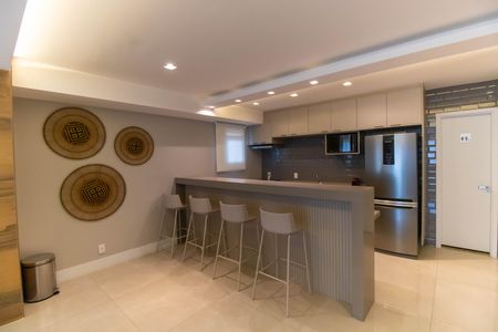 Apartamento à venda com 82m², 2 quartos e 1 vagaÁrea comum