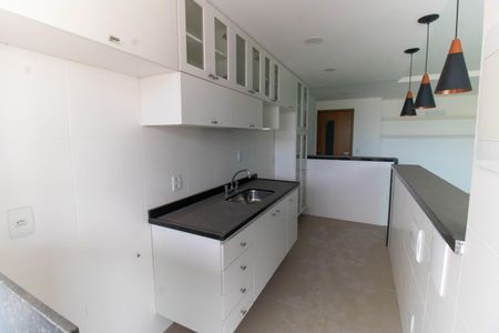 Apartamento à venda com 82m², 2 quartos e 1 vagaCozinha e Área de Serviço