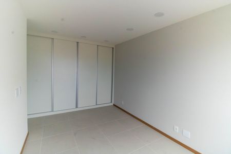 Apartamento à venda com 82m², 2 quartos e 1 vagaSuíte 